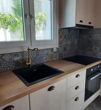 Central Apartment * Патитири
